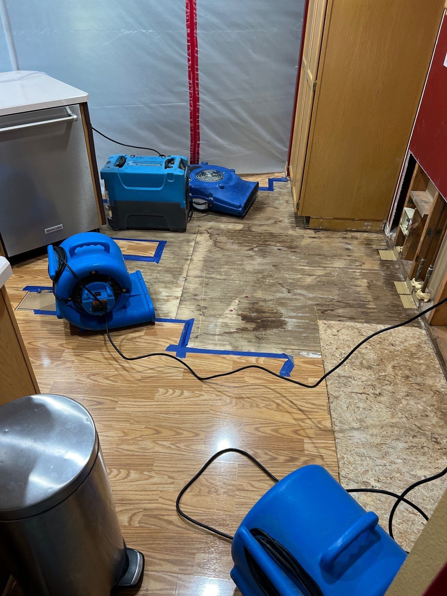 Burst Pipe Water Damage Cleanup in Washougal (24/7 Emergency Response) 60 minutes or less arrival image