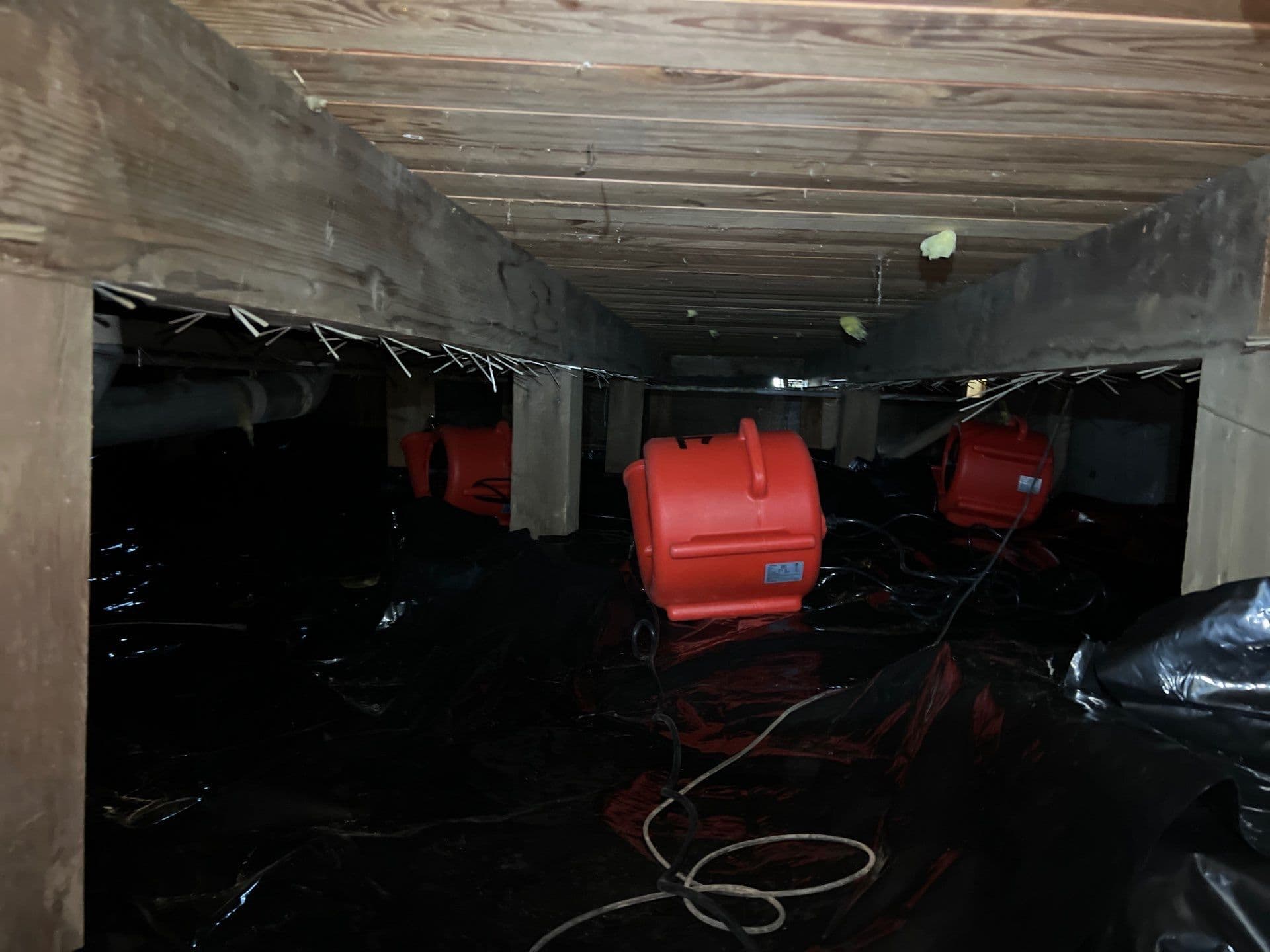 Gallery photos for Efficient Crawl Space Water Damage Restoration in Vancouver: Image #2